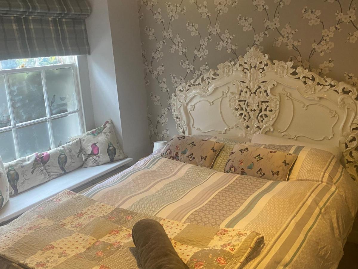 Georgian City Apartment At Thomas Street Double Bedroom And Two Single Trundle Beds Μπαθ Εξωτερικό φωτογραφία