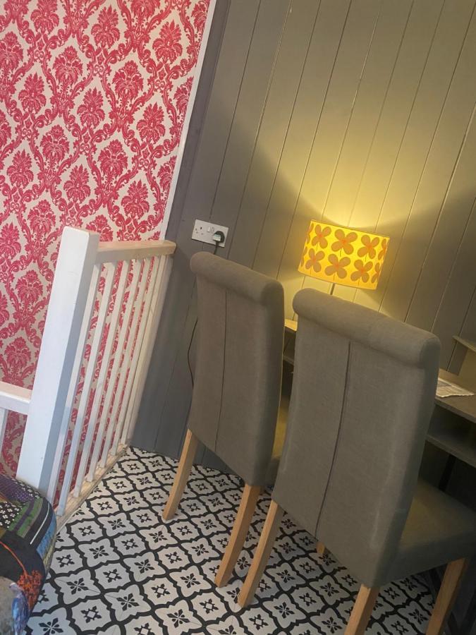 Georgian City Apartment At Thomas Street Double Bedroom And Two Single Trundle Beds Μπαθ Εξωτερικό φωτογραφία