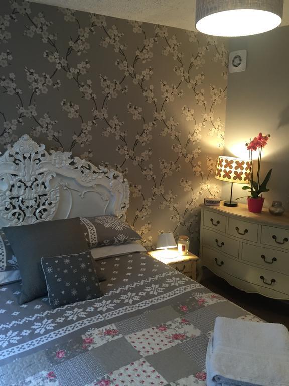 Georgian City Apartment At Thomas Street Double Bedroom And Two Single Trundle Beds Μπαθ Εξωτερικό φωτογραφία